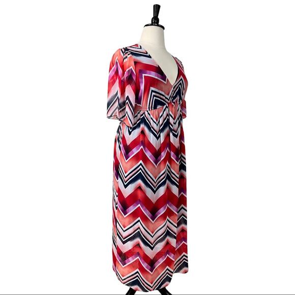 Enfocus Women's Studio V-neck Maxi Dress Red Blue Chevron Stripes Size 14W Plus - Picture 2 of 10
